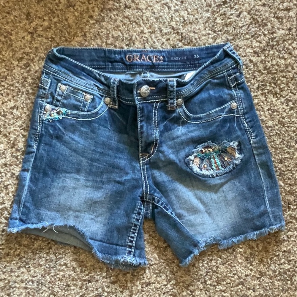 Grace in LA shorts